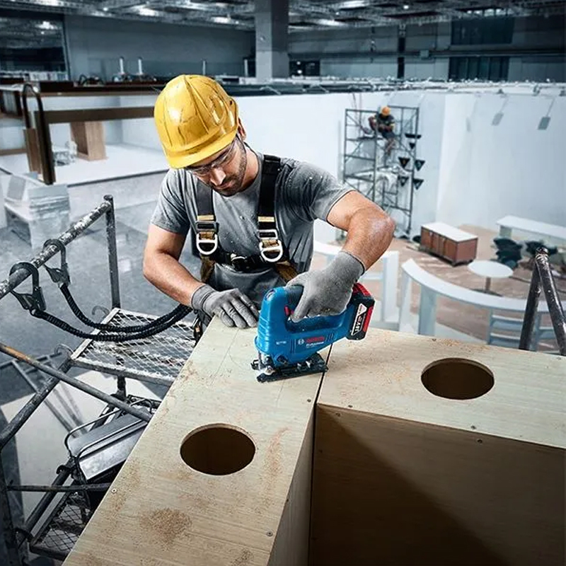 Bosch GST 183-LI Professional  - Woodworking Electric Saw 评论和价格